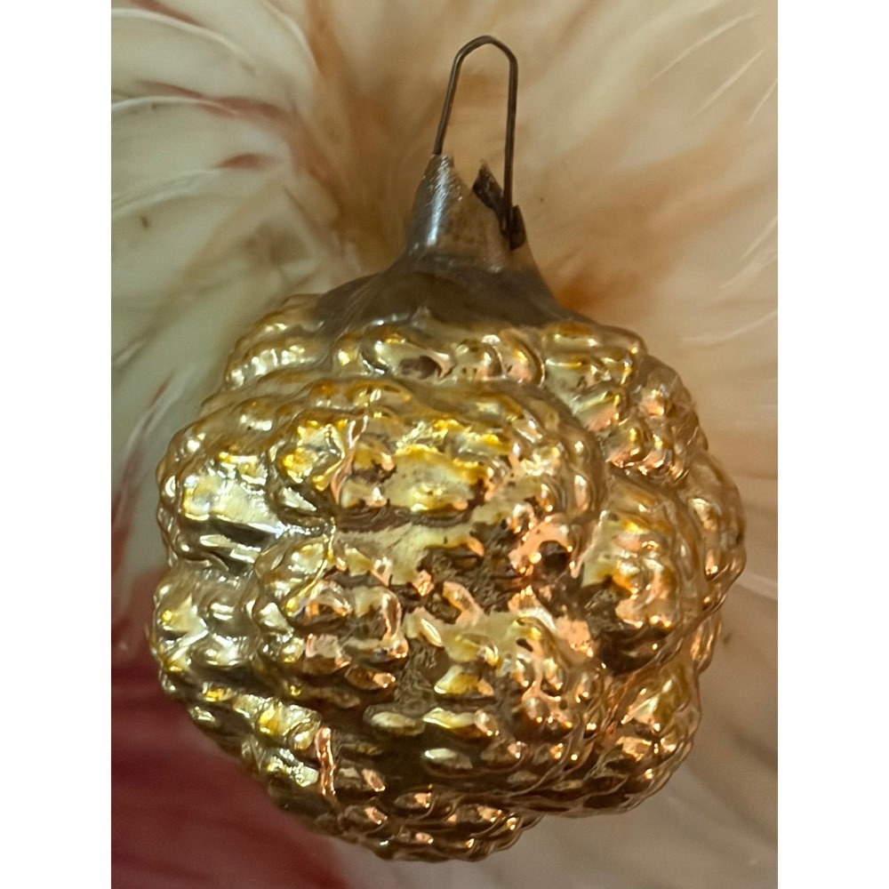 Antique I930s Heidt Glass Ornament Berry